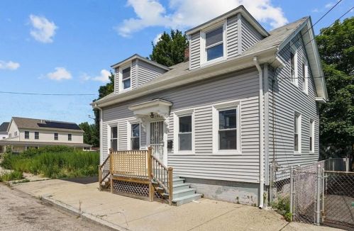 107 Bernon St, Providence RI  02908-3721 exterior