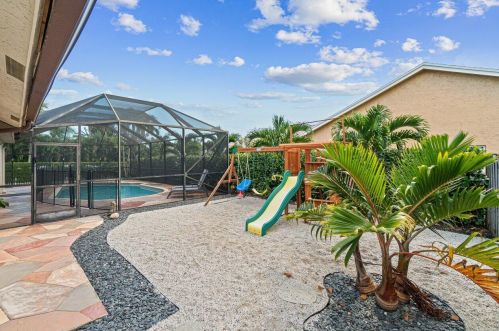 17335 Lake Park Rd, Boca Raton FL 33487-1166 exterior