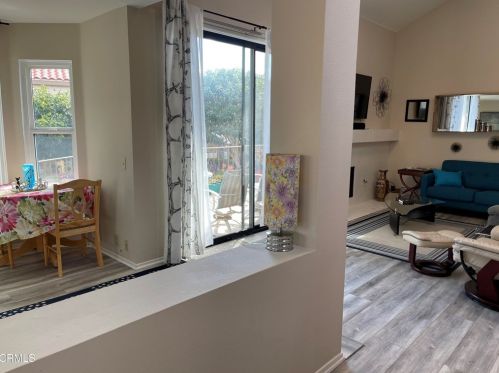 4687 San Sebastian Dr, Oxnard CA  93035-3644 exterior