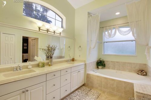 210 Fernleaf Trl, Fort Pierce FL  34953-8212 exterior