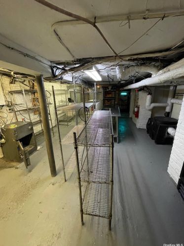 954 2nd Ave, New York NY 10029-3246 exterior