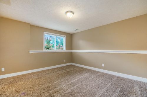 6269 Wilmington Dr, Meskegon MI 49444-7892 exterior