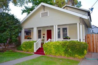 836 52 St, Sacramento CA  95819-3523 exterior