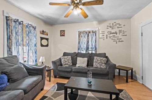 22 Dean St, Woonsocket RI  02895-1314 exterior