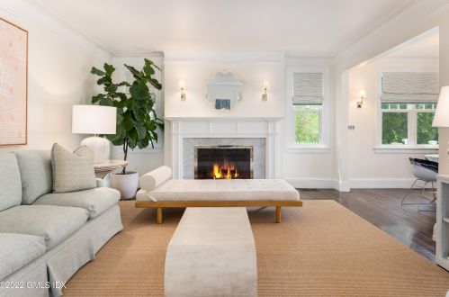 70 Otter Rock Dr, Greenwich CT 06830-7029 exterior