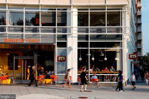 2201 L St, Washington DC 20037-1409 exterior