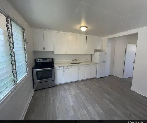 731 Paani St, Honolulu HI 96826-4223 exterior