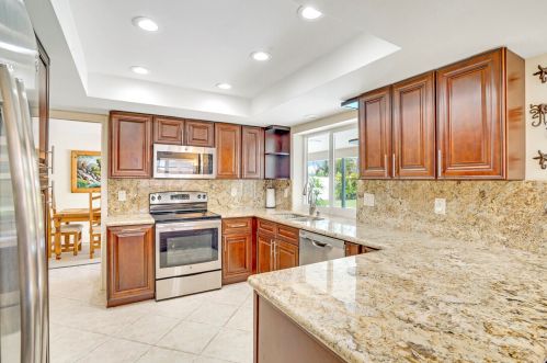 320 3 Ct, Boca Raton FL 33432-4032 exterior