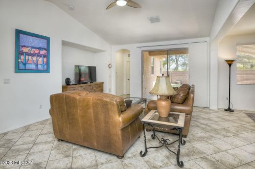 5020 River Fringe Dr, Tucson AZ  85704-1436 exterior