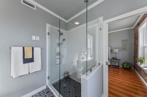 5642 Maple Ave, Saint Louis MO 63112-2722 exterior