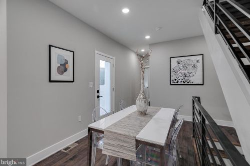 1013 24th St, Philadelphia PA  19146-2543 exterior