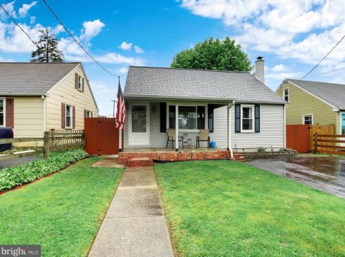 1356 Orchard St, Lancaster, PA 17601-4038