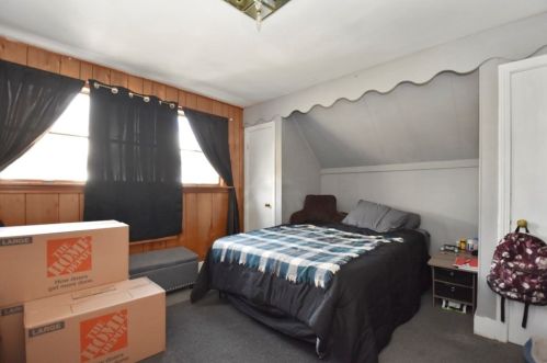 11 Chadwick St, Worcester MA 01605-1236 exterior