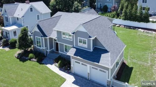 221 Brookside Ave, Cresskill, NJ 07626-1136