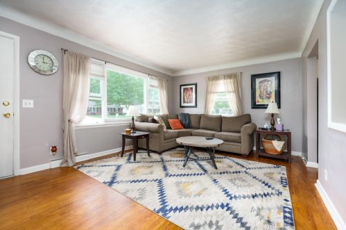 6813 Bratcher St, Kalamazoo MI  49024-3479 exterior