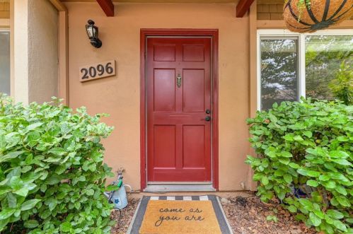 2096 Alta Loma St, Davis, CA 95616-0714
