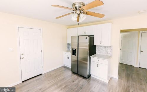 721 Pkwy Ave, Trenton NJ 08618-2729 exterior