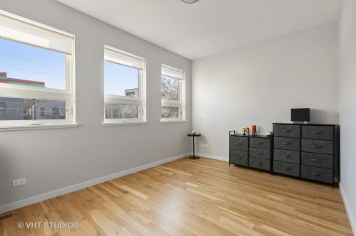 2237 Erie St, Chicago IL 60644-1714 exterior