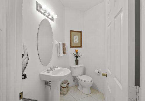 8252 Mulligan Cir, Fort Pierce FL exterior