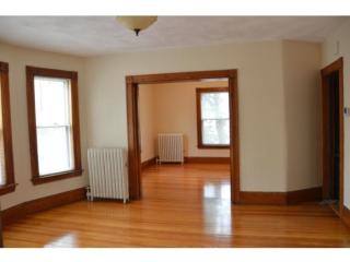 137 Jewett St, Manchester NH  03103-2803 exterior