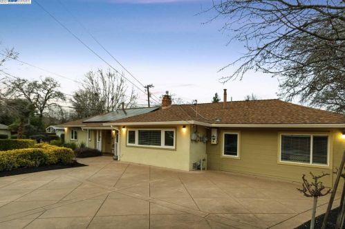 1870 Elinora Dr, Concord, CA 94523-2811