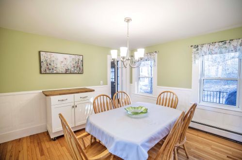 56 Walker St, Concord NH  03301-3162 exterior