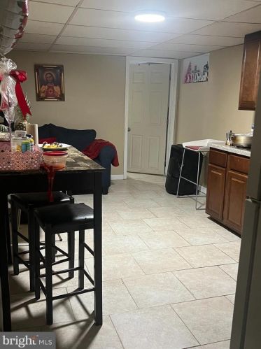 5416 Lawrence St, Philadelphia PA  19120-2804 exterior