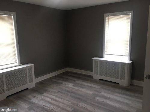 1402 Collings Rd, Camden NJ  08104-3144 exterior