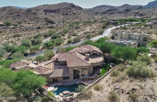 13841 Cyn Dr, Phoenix AZ 85016-2403 exterior