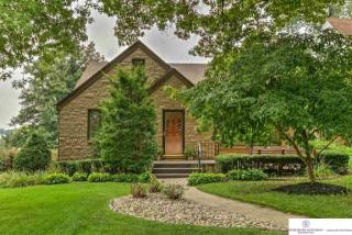 1702 54 St, Omaha NE  68117-1831 exterior