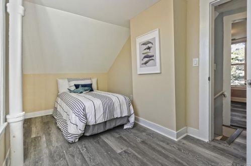 257 Washington St, Wallingford CT 06492-3528 exterior