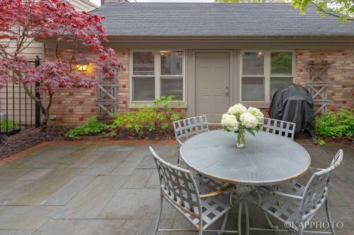 2252 Racine Ave, Chicago IL 60614-2110 exterior