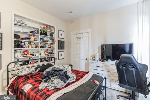 210 York St, Pottstown PA 19464-5252 exterior