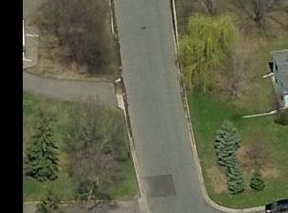 3461 Kent St, Saint Paul MN  55126-4073 exterior