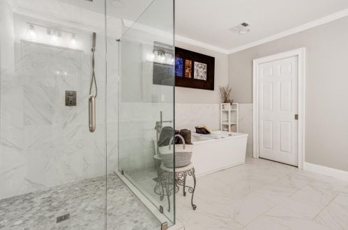 2884 Cravey Dr, Atlanta GA  30345-1420 exterior