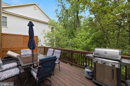 5412 Chieftain Cir, Alexandria VA 22312-2332 exterior