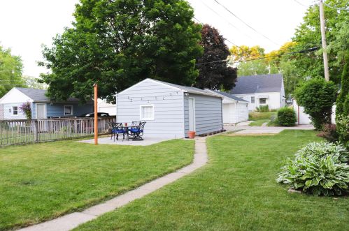 3406 87th St, Milwaukee WI  53227-4516 exterior