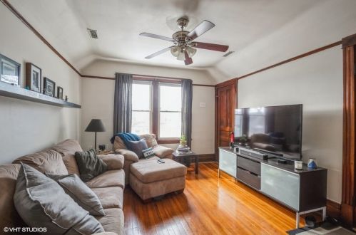 2941 Whipple St, Chicago IL 60655-2304 exterior