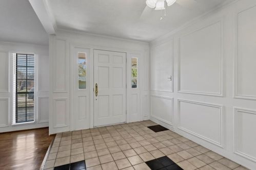 528 Bondstone Dr, Dallas TX  75218-1716 exterior