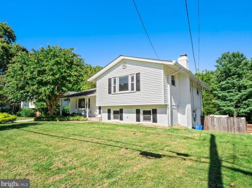 11839 Enid Dr, Rockville MD 20854-3454 exterior