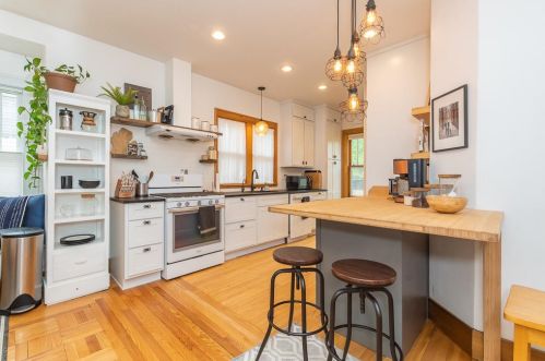 1513 Main St, Kalamazoo MI 49006-3104 exterior