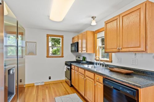 248 Marquette St, Madison WI  53704-5150 exterior