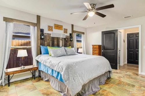 3906 Jarrett St, Milton FL  32571-2426 exterior