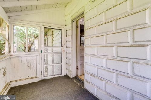 1801 Commonwealth Ave, Alexandria VA 22301-1403 exterior