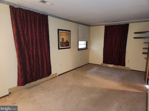 303 Vly Vw Ave, Leesburg VA 20175-2629 exterior