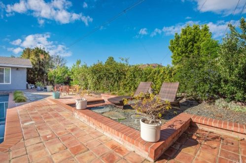 13561 Malena Dr, Tustin CA 92780-1914 exterior