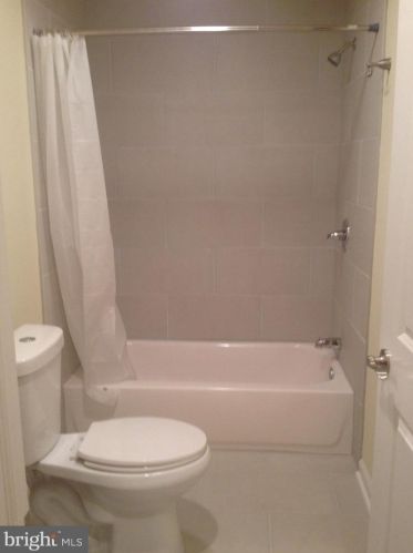 415 41st St, Philadelphia PA  19104-2235 exterior