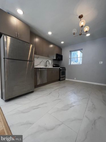 2347 Gerritt St, Philadelphia PA  19146-4106 exterior