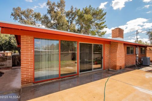 6159 Seneca St, Tucson AZ  85712-3010 exterior