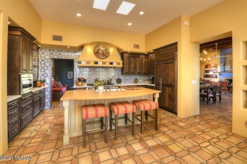 4820 Camino Escuela, Tucson AZ 85718-5914 exterior